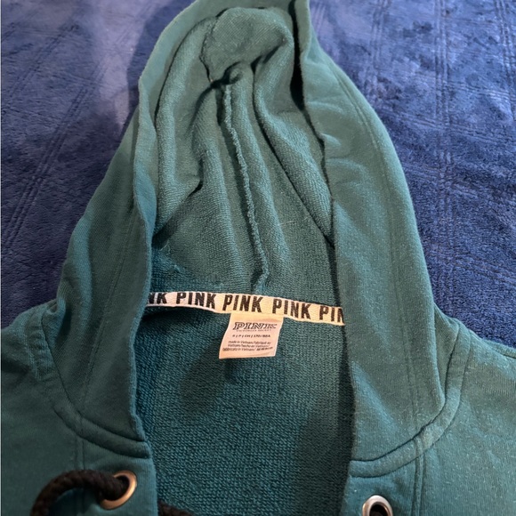 Juniors size S PINK oversized hoodie with crisscross string on chest - Picture 3 of 7